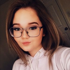 Meet your Posher, Valeriya